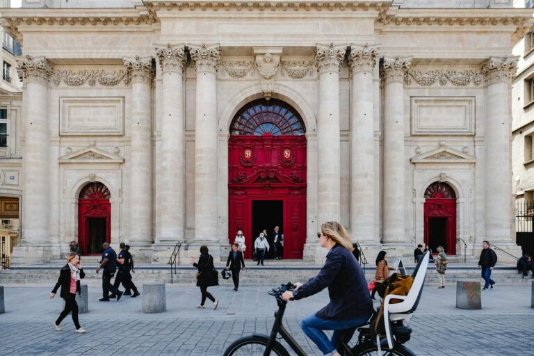 Auberge de Jeunesse Marais Paris : MIJE, Generator et Plus 2026